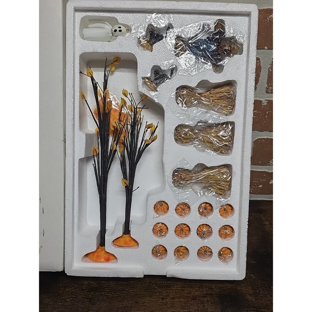 Dept‎ 56 Village Halloween Accessories Set 56.52704 Pumpkin Scarecrow Ghost Cat